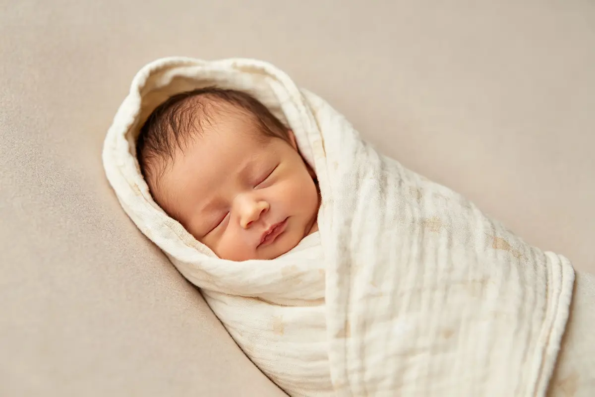 Buy Baby Swaddle Blanket Online 2026: Muslin, Bamboo & Wrap Guide