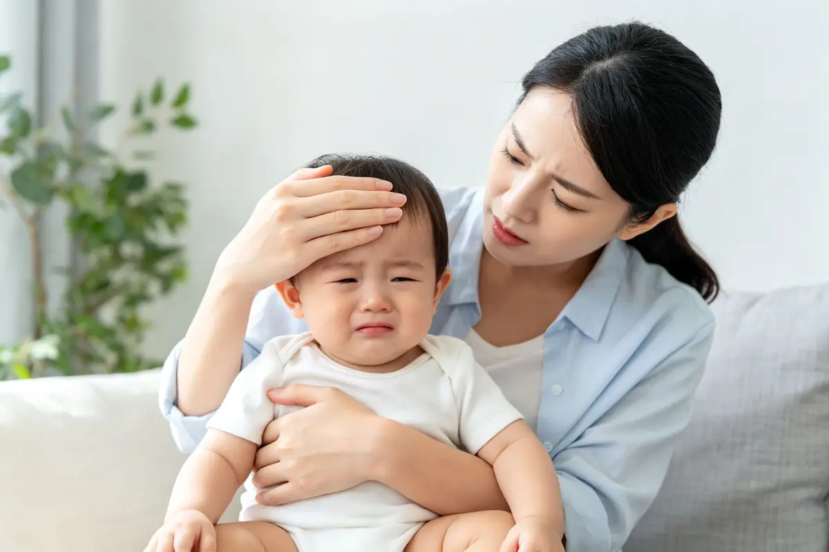 Baby Diarrhea: Causes, Dehydration Signs & Home Care — A Mom's Guide