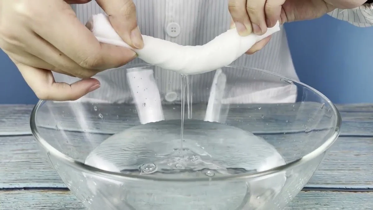 Moni Happy Facial Towel — video still